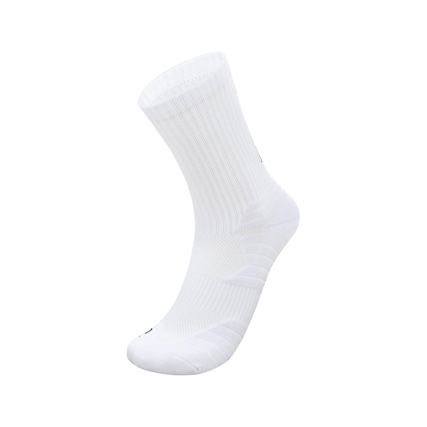 Kelme 黑白運動中筒襪 Black & White Ankle Socks