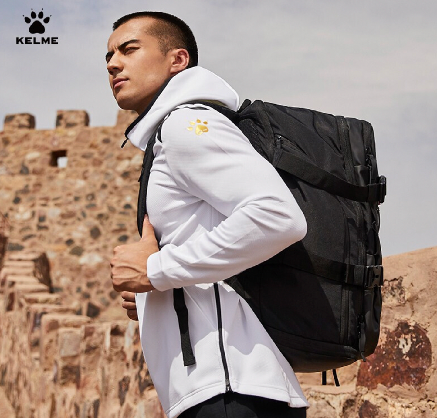 Kelme 防水大容量登山背包 Backpack